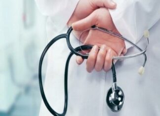 Έντονες αντιδράσεις για κατάργηση 24 θέσεων ιατρών