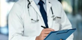 Ρυθμίσεις για ιατρούς και ιατρικό τουρισμό από τη Βουλή