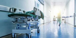 «Κάτι συνέβη στο θάλαμο»: Έρευνα για συμπεριφορά νοσηλευτή σε ηλικιωμένη