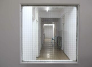 Ξεσπούν οι νοσηλευτές του νοσοκομείου Αθαλάσσας – Αναγκαζόμαστε να υπερασπιζόμαστε μόνοι τους ασθενείς