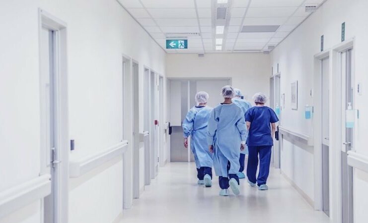 Ασθενείς στο περίμενε – Οι αλλαγές που υπόσχεται τώρα το Υπουργείο Υγείας